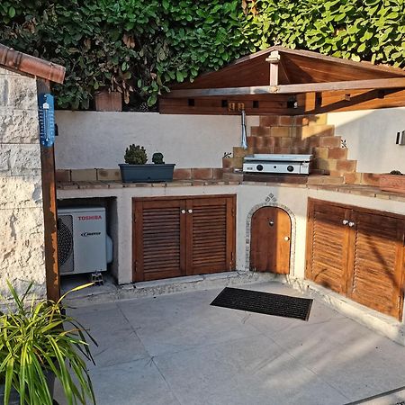 Charmant 2P Au Calme, Jardin, Piscine, Vue Panoramique Et Stationnement Villeneuve-Loubet Exteriör bild